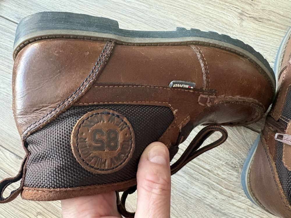 Ghete piele marimea 33  Tommy Hilfiger