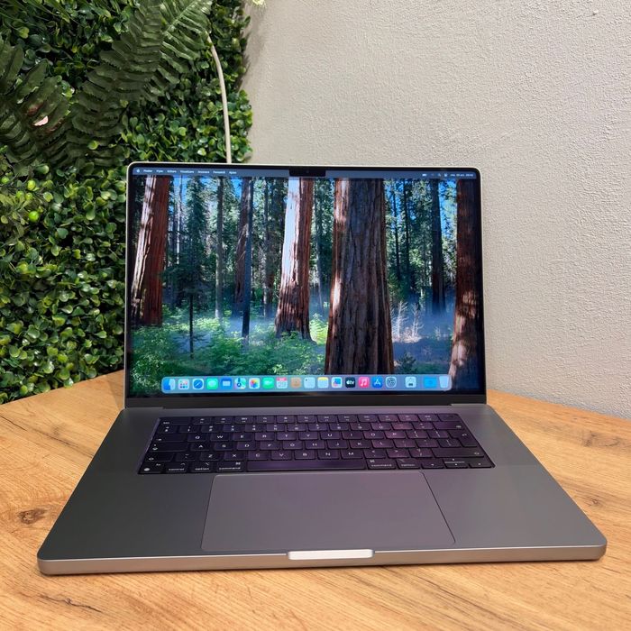 MacBook Pro 16 M1 Pro 512GB RAM 16GB Space Gray