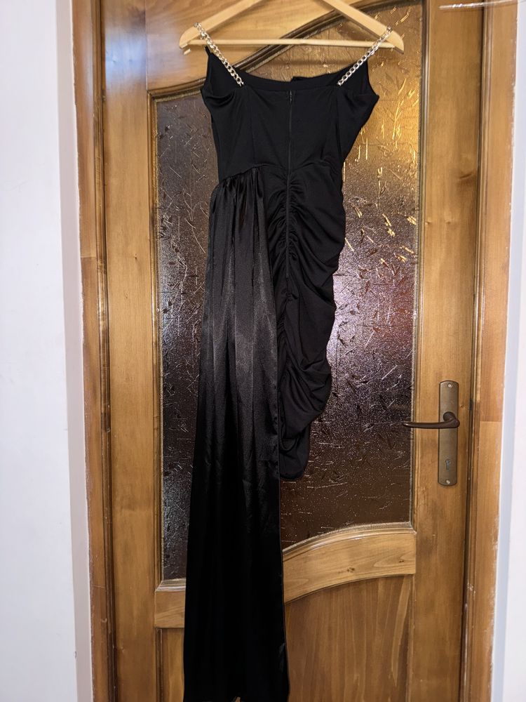 Vand rochie evenimente