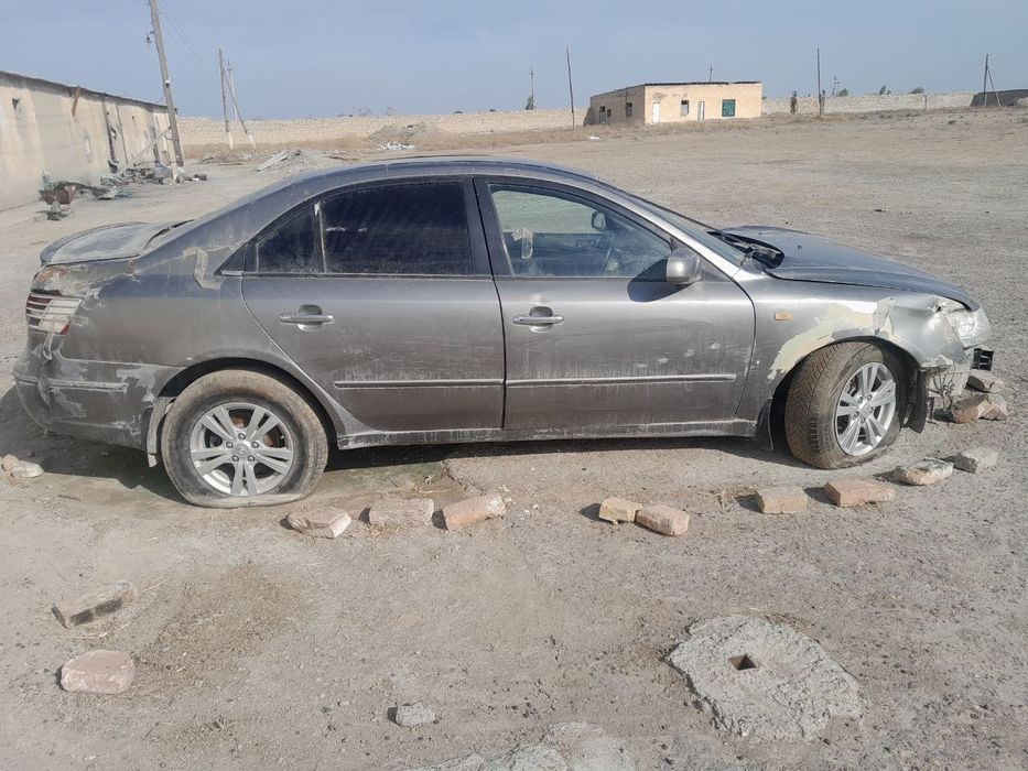 Хундай соната nf  сотилади.