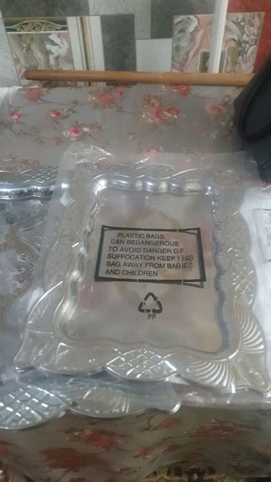 Продаются новые подносы