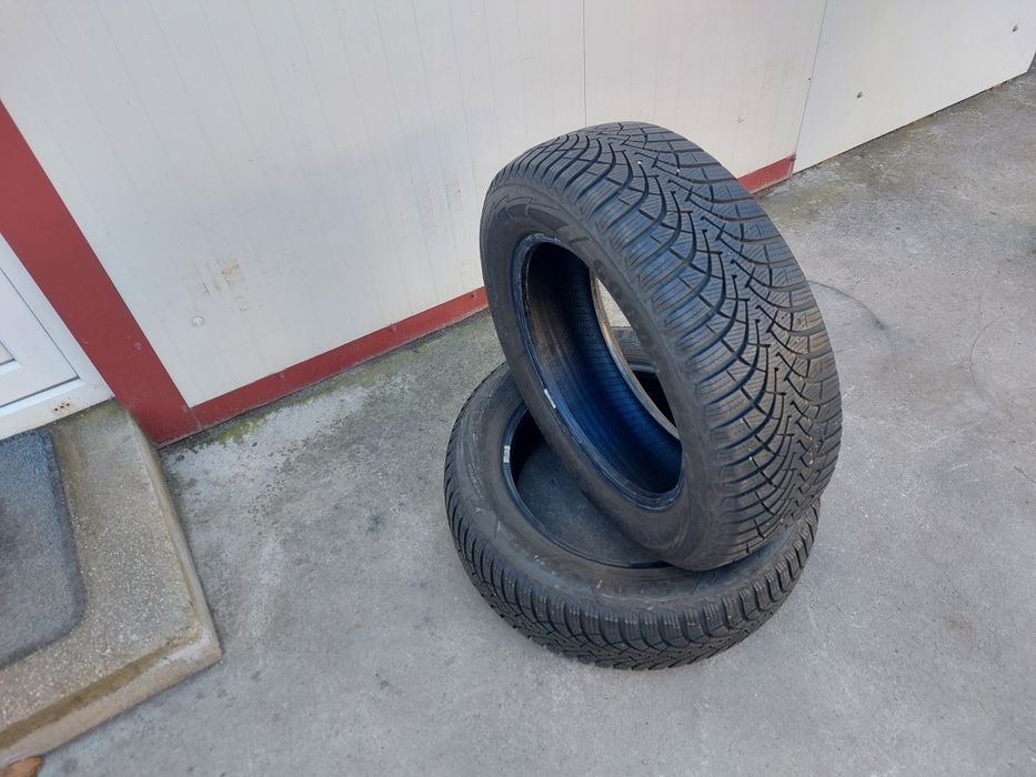 125 lei bucata! Doua anvelope M+S/IARNA 205 60 16 Goodyear ! 7 mm