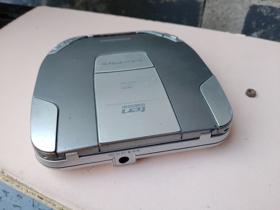 Walkman Cd player Mark HHM-707