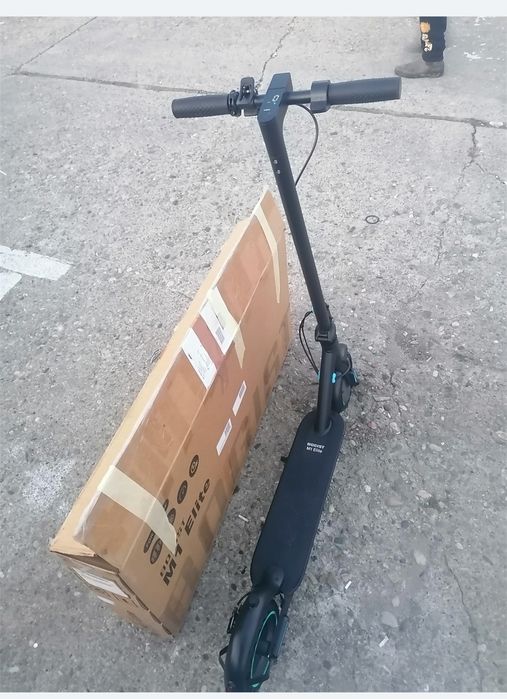 De vanzare trotineta electrica scooter NOUA BOGIST m1 elite la 850 ron