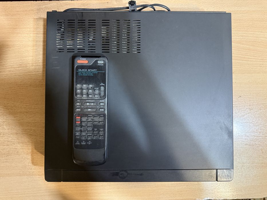 Видео кассетный магнитофон Daewoo