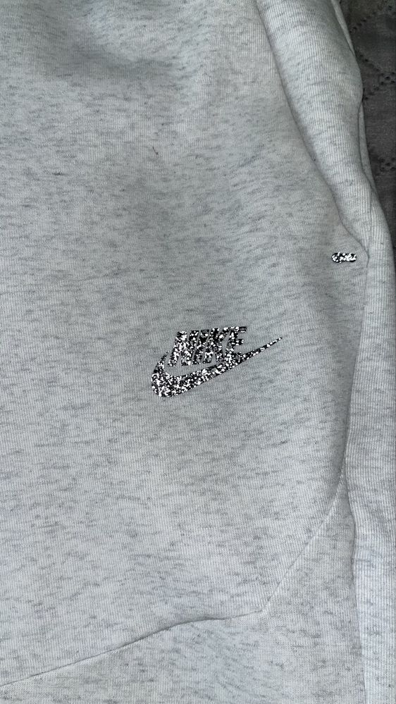Nike tech fleece