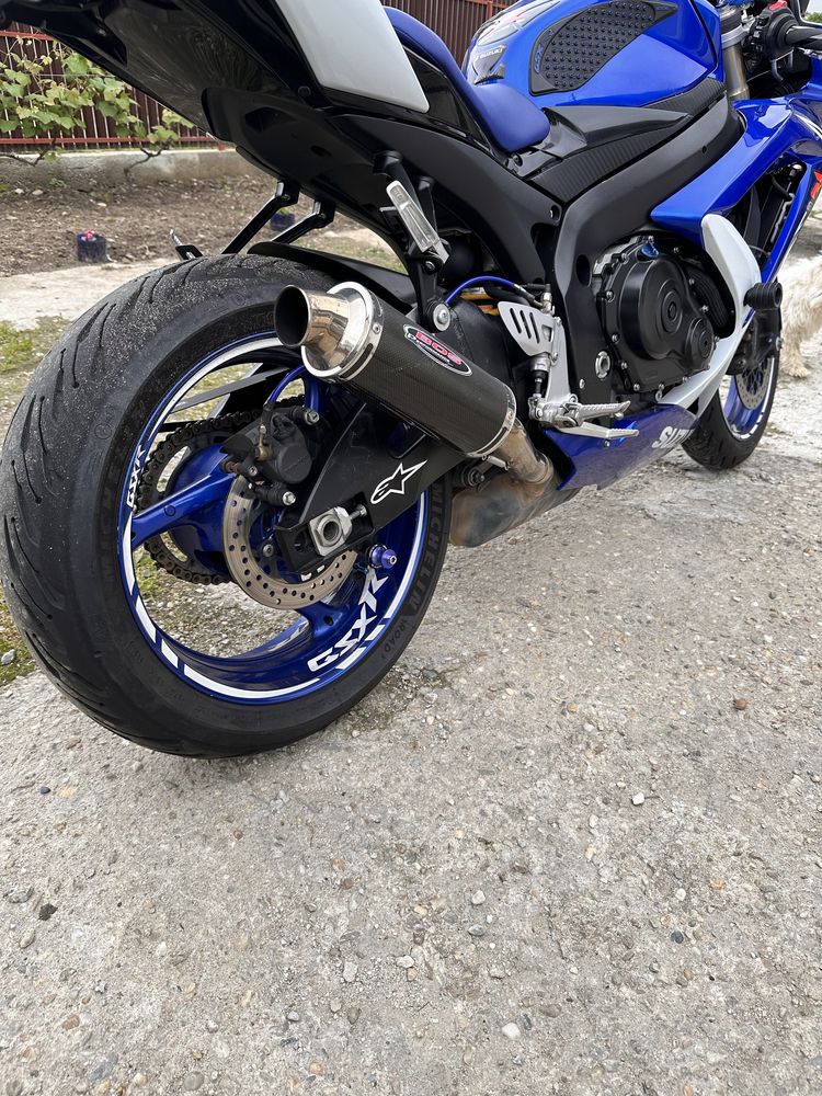 Suzuki gsxr 600 k8