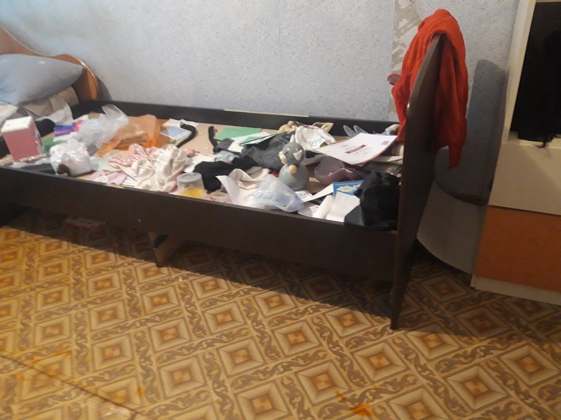 продам кровать  односпадьную