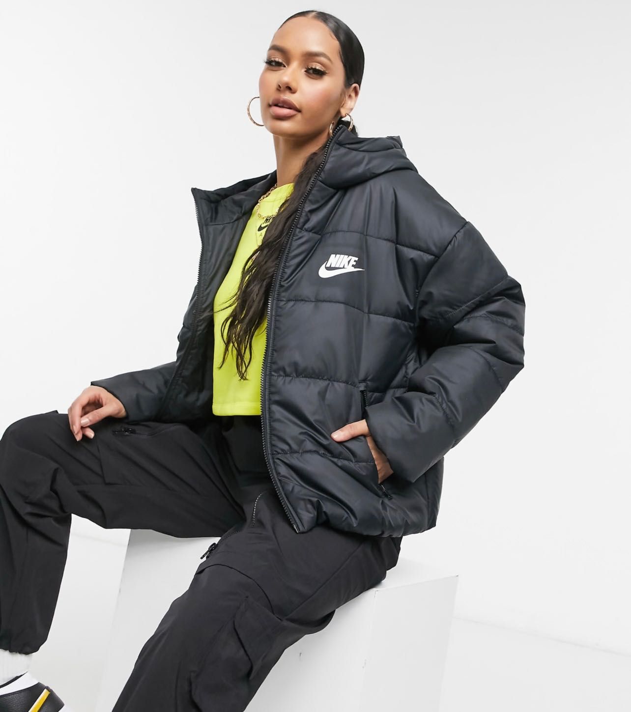 nike therma fit  ново дамско яке
