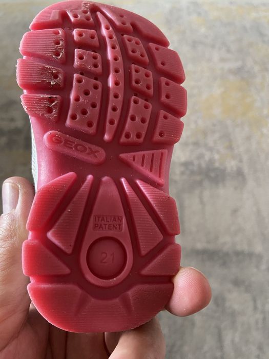 Ghetute fetite Geox marimea 21