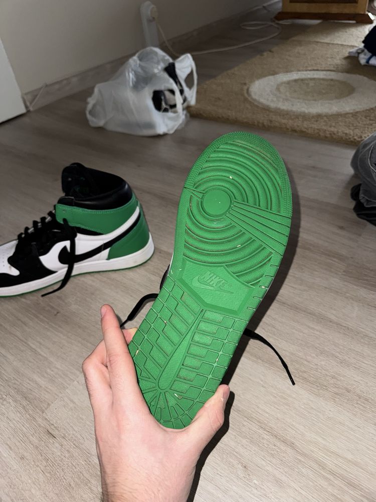 Air Jordan 1 HIGH Lucky Green