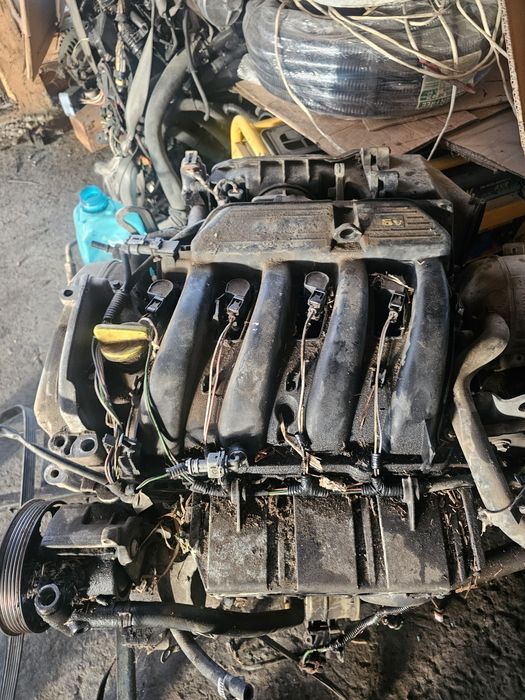 Chiulasa completa dacia logan 1.6 16valve