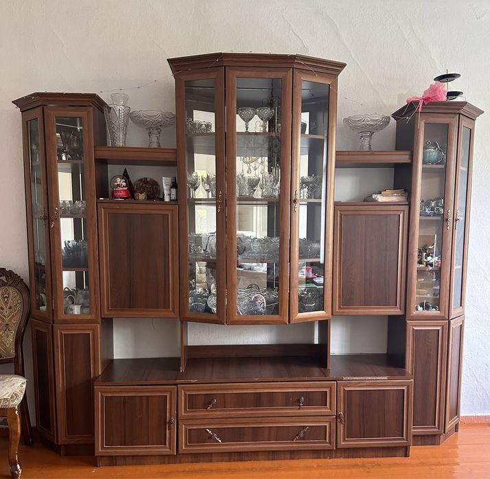 Стенка для посуды