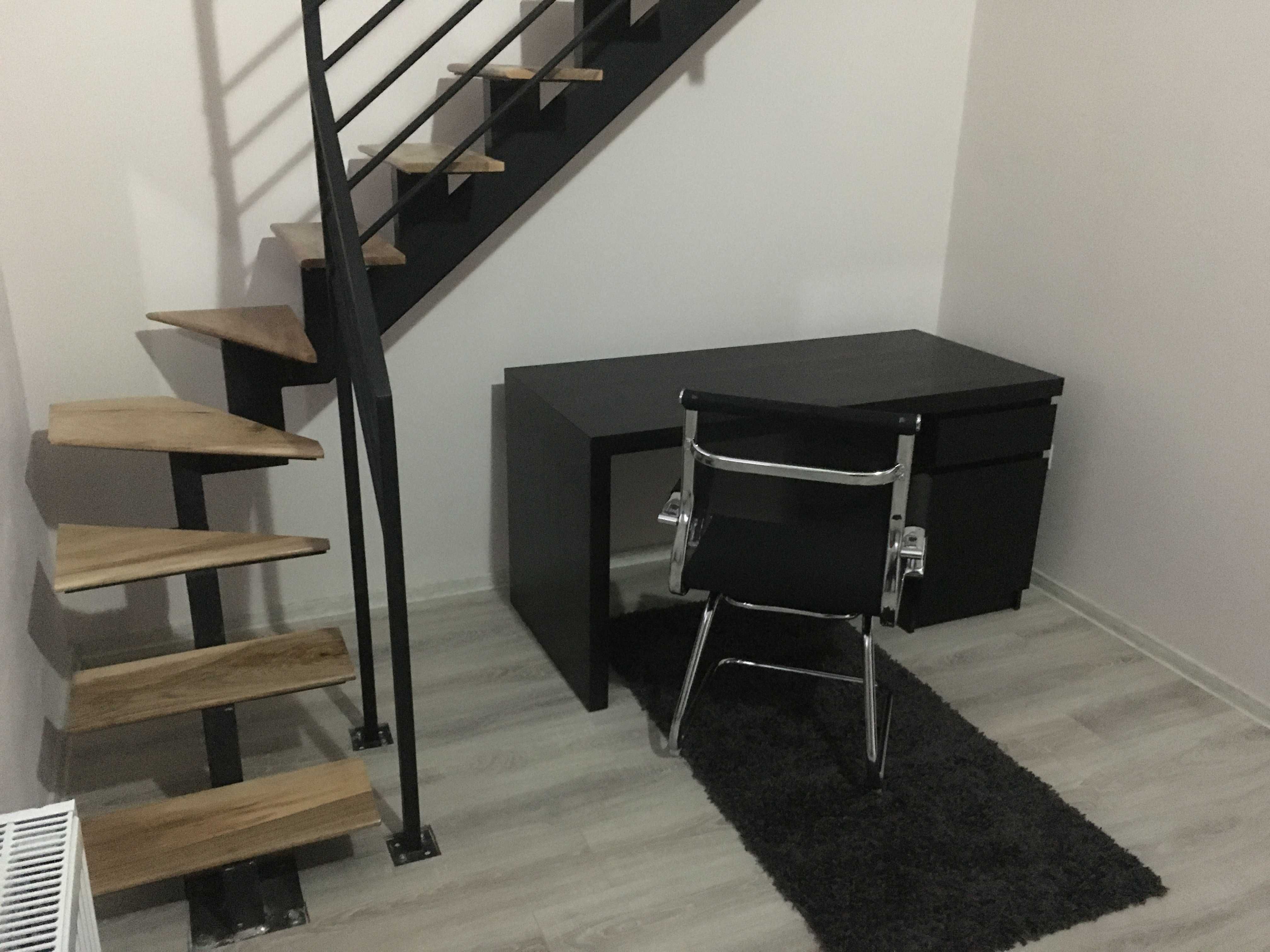 Închiriez apartament 3 camere, decomandat, deosebit
