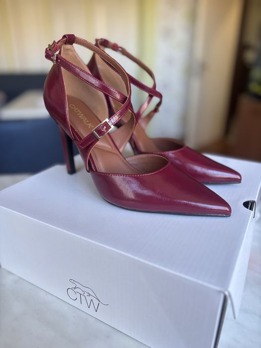 Обувки на висок ток Catwalk 37 номер бордо