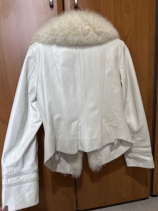 Haina de piele cu guler din blana naturala