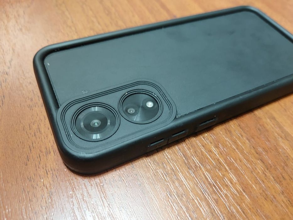 Oppo A78 память 256гб в идеале