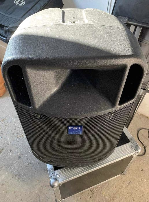 Vand o boxa activa FBT JOLLY 15 BA.