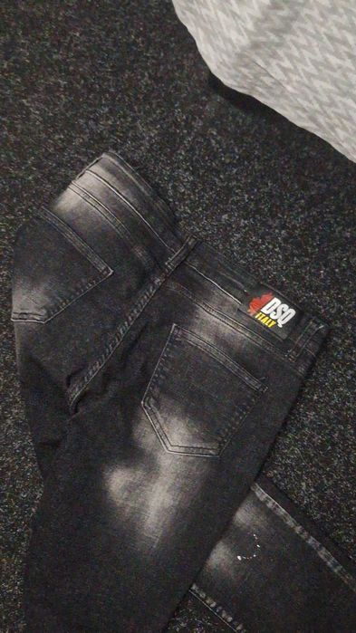 Blugi Dsquared2 Noi