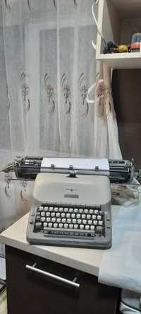 Mașină de scris  profesională Adler Universal 1961