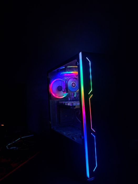 Мощный хороший компютер