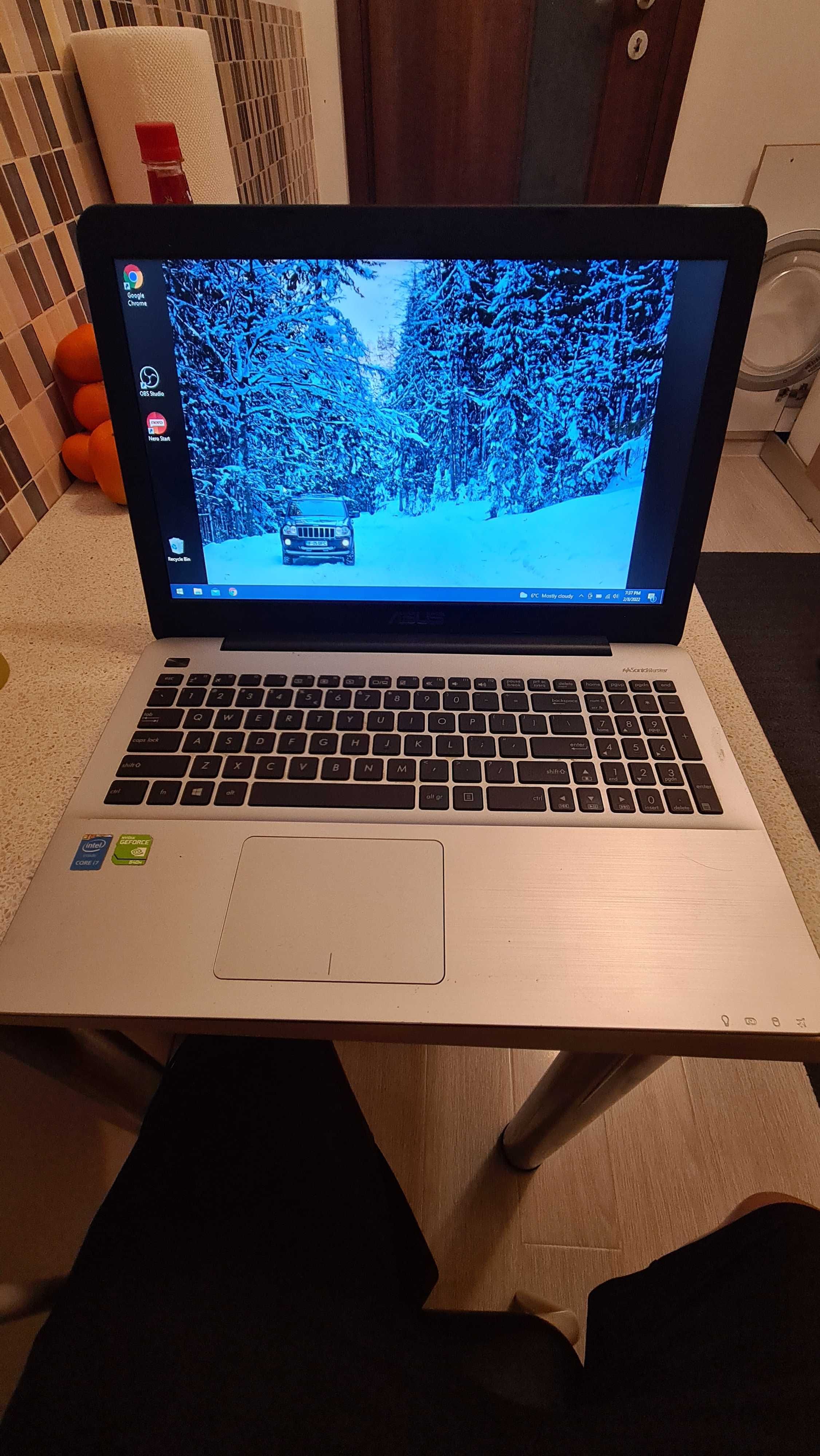 Laptop i7 Asus X555L