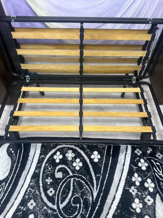 Vând pat extensibil 140/200