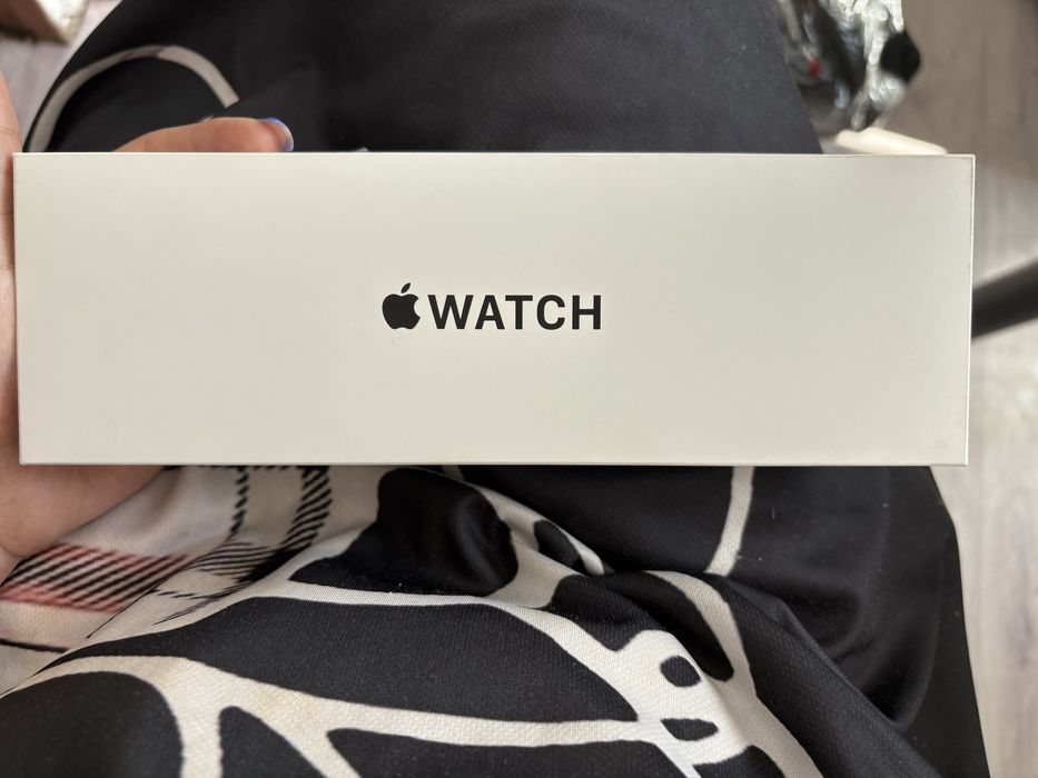 часы Apple Watch Se