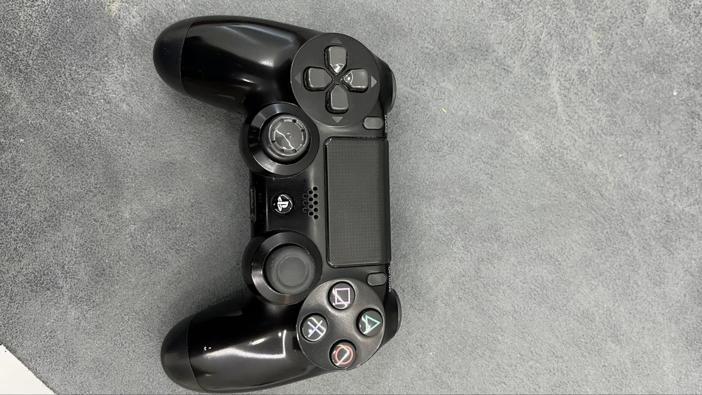 Play Station 4pro 1tb