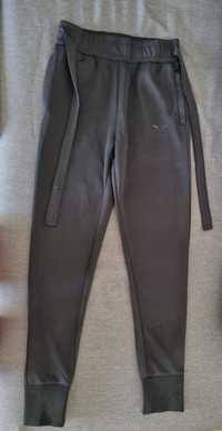 Pantaloni sport Squatwolf negri