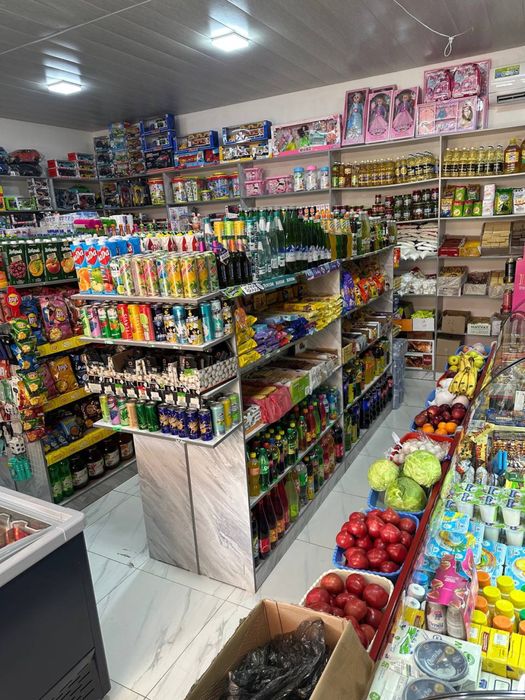 Hovli sotiladi 6 sotix 5 xona