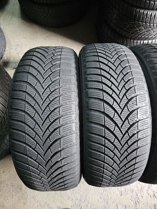 4 anvelope iarna 215 55 17 Semperit 2023