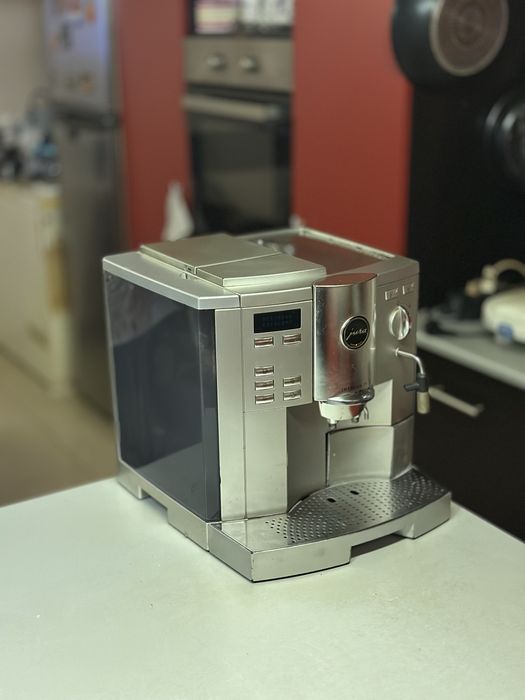 Vand aparat de cafea Jura Impressa s9