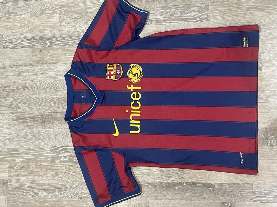 форма MESSI 2011 года