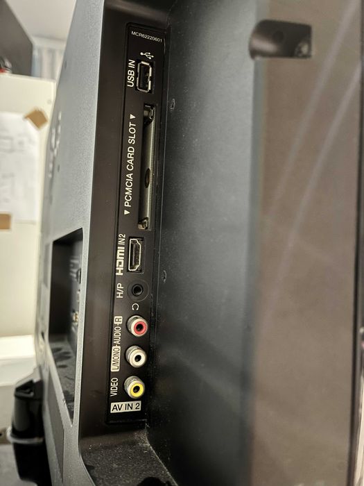 LG Телевизор HD 32"