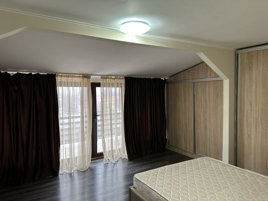 Inchiriem apartament  3 camere