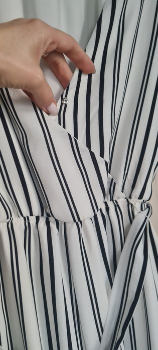 Seguin Hearts -бял гащеризон на черни райета