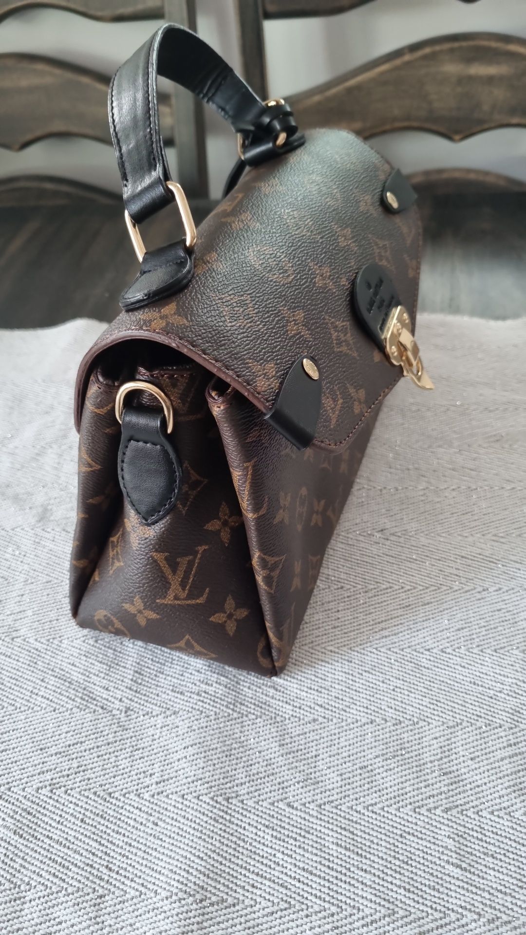 Geanta Louis Vuitton