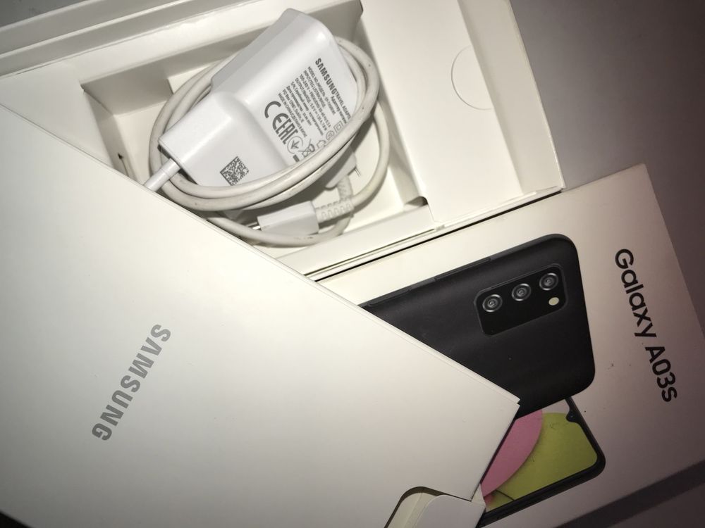 Продам телефон Samsung A03s