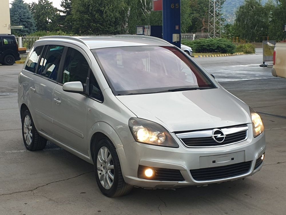 НА ЧАСТИ! Opel Zafira B 1.6i CNG МЕТАН Z16YNG 94 кс. 7 местна