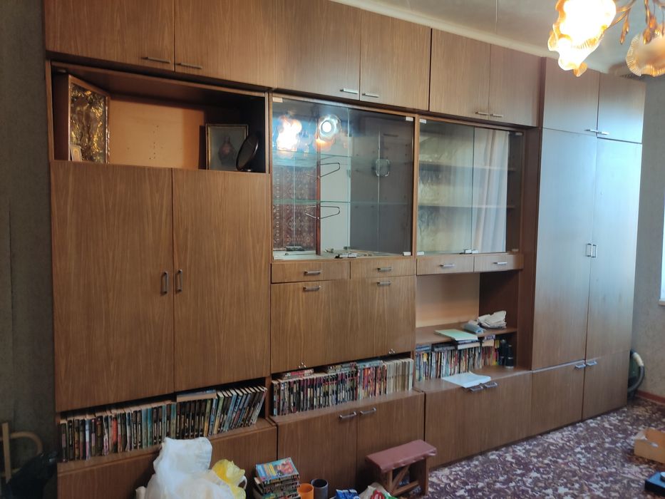 Стенка в гостиную