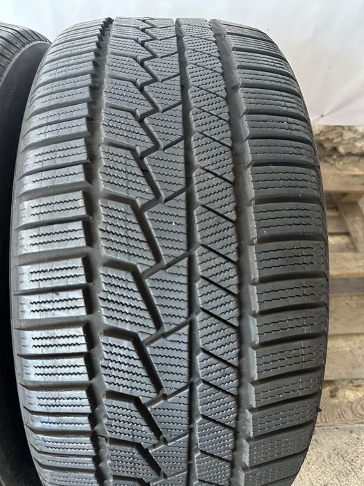 255/40/20 2 броя Continental dot23