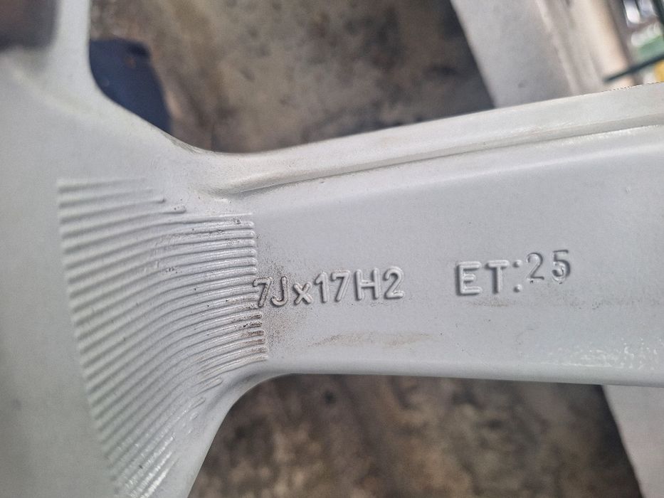 Джанти AEZ 17 4x108 7j Et25