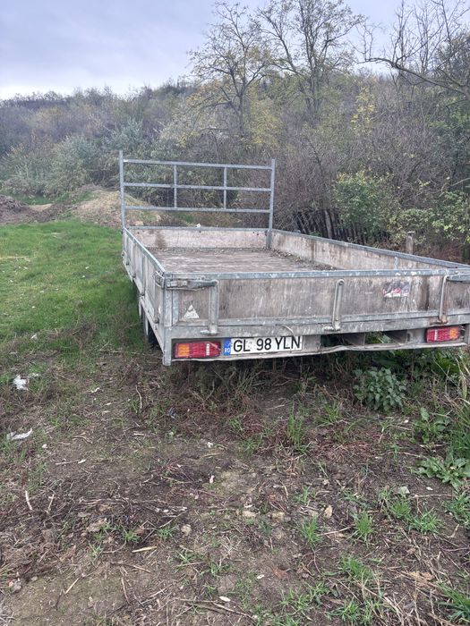 Vand remorca pret 12000 negociabil