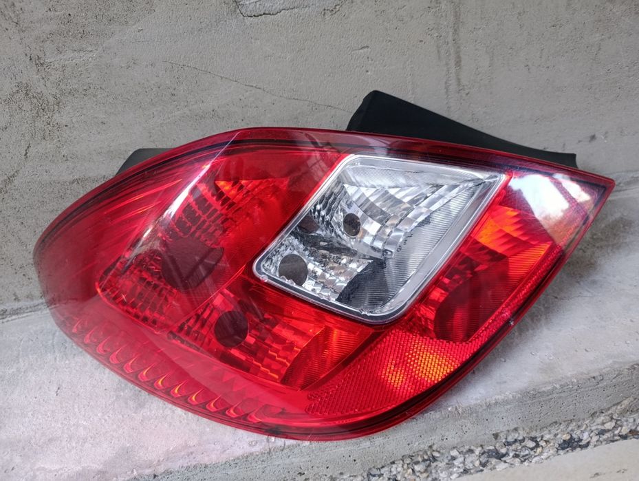 Ляв стоп за Opel Corsa D(2011)
