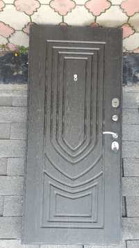 Дверь металлическая с термо 0.92м х 2м