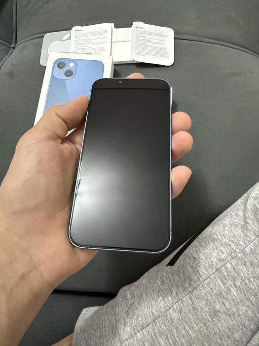 Айфон 13 с харошым состаянием