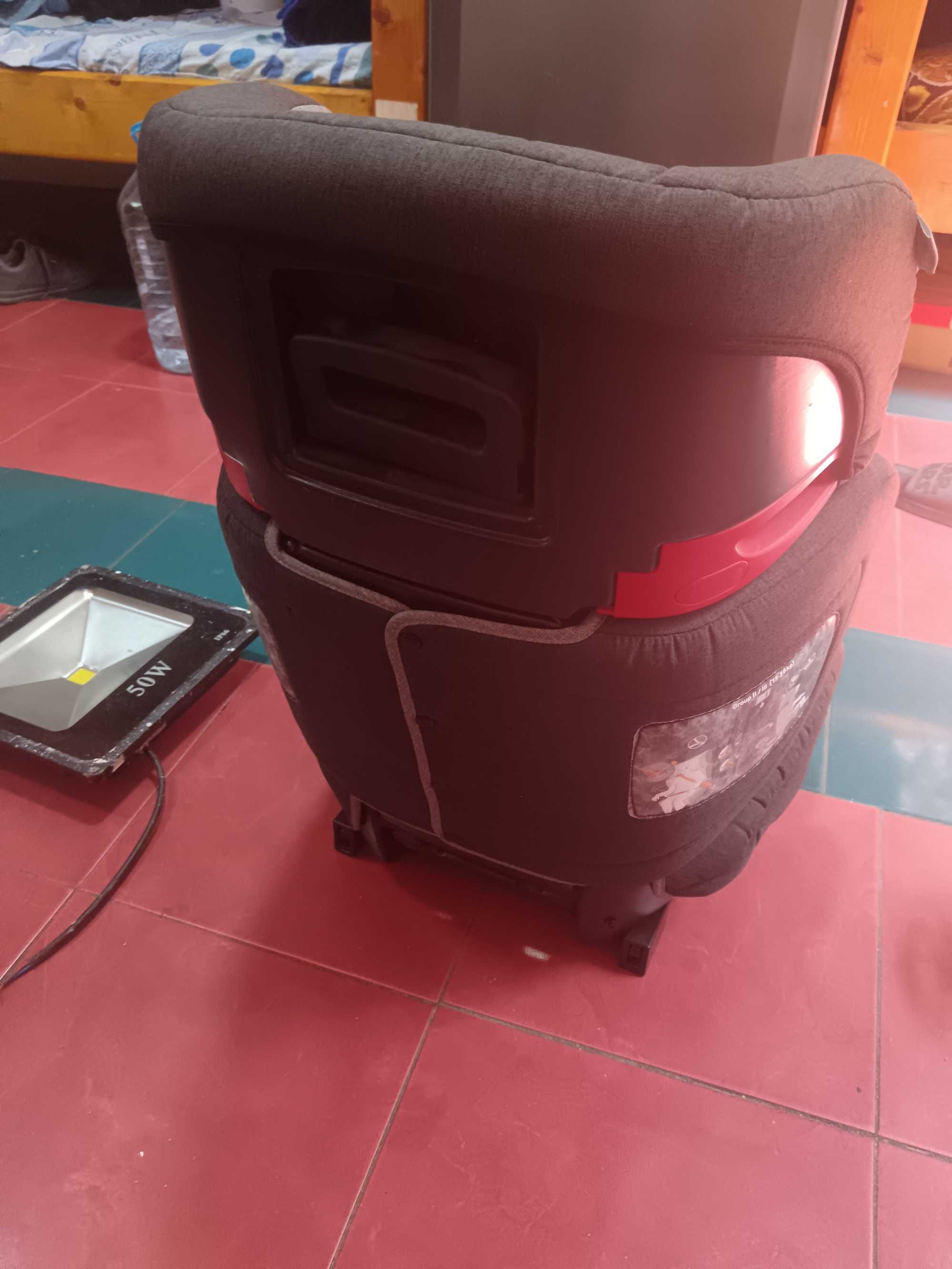 scaun pentru copi mici de masina