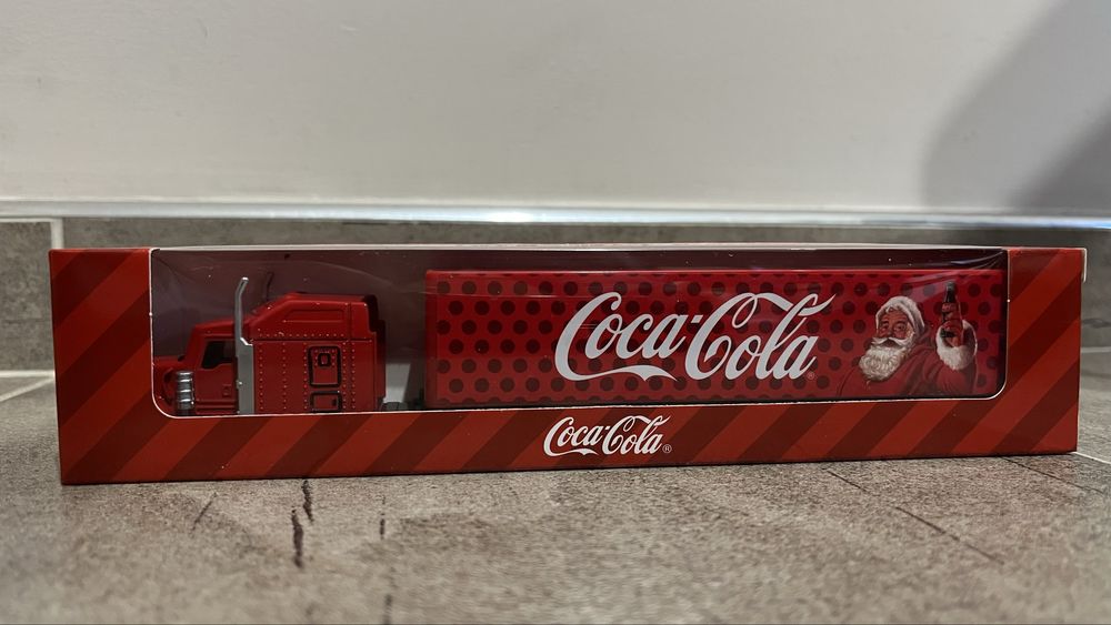 Коледно камионче Coca-Cola