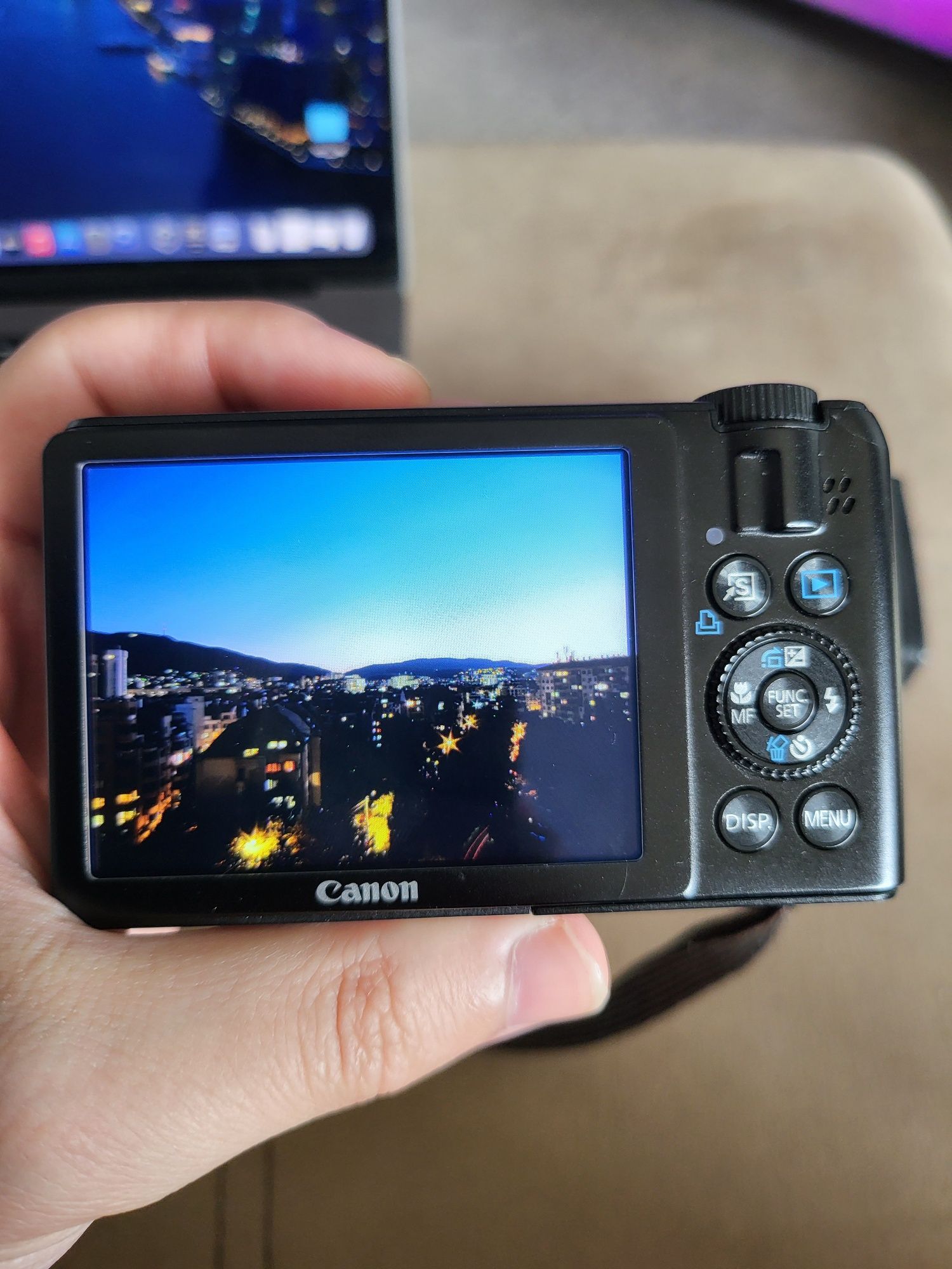 Canon PowerShot S90 перфектен